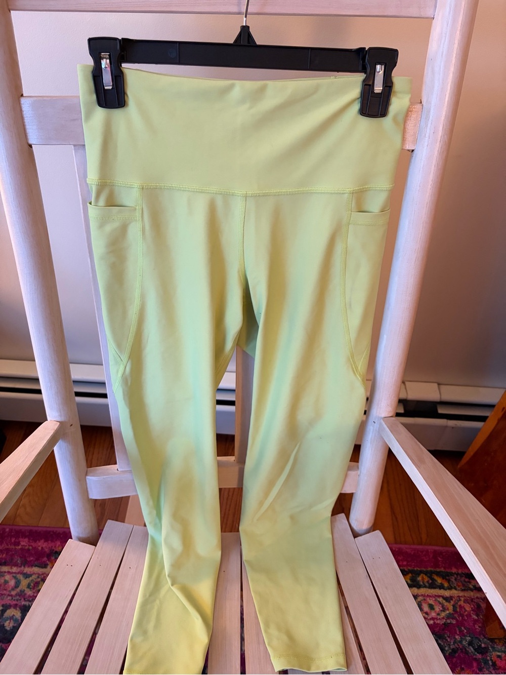 Old Navy High Rise Go Dry 7/8 Pocket Leggings - Yellow Green
